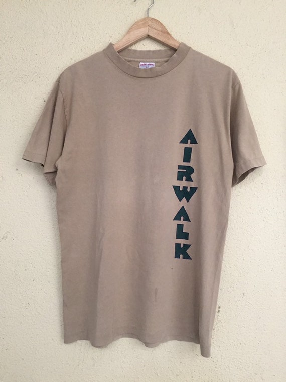 Vintage Airwalk skateboarding T shirt/ vintage ska