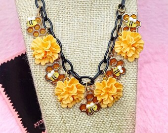 New!!! Cute bees and beehives necklace! Bakelite inspired Fakelite necklace-50s inspired-Handmade by Atomic Nora