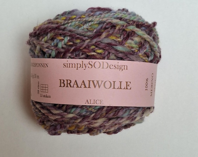 Alice – Hand-spun wool | Inspired by Alice in Wonderland | Unique art yarn | Handmade in Belgium