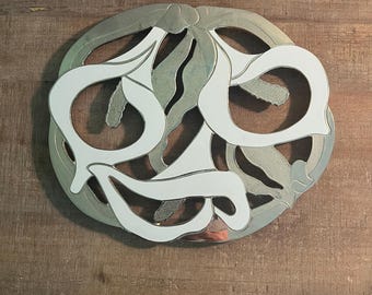 Calla Lily Metal Trivet White Enamel Floral Hot Plate Kitchen Decor 10x8 Modern