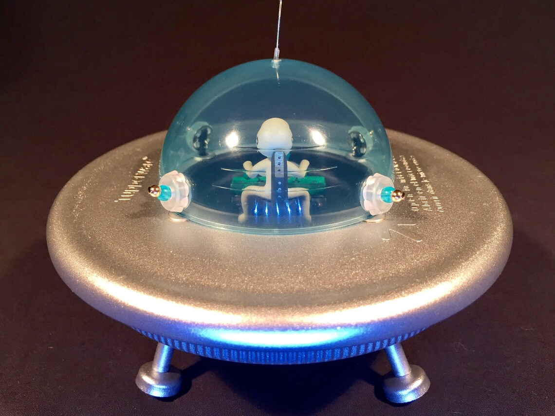 Alien Ufo sculpture art | Etsy