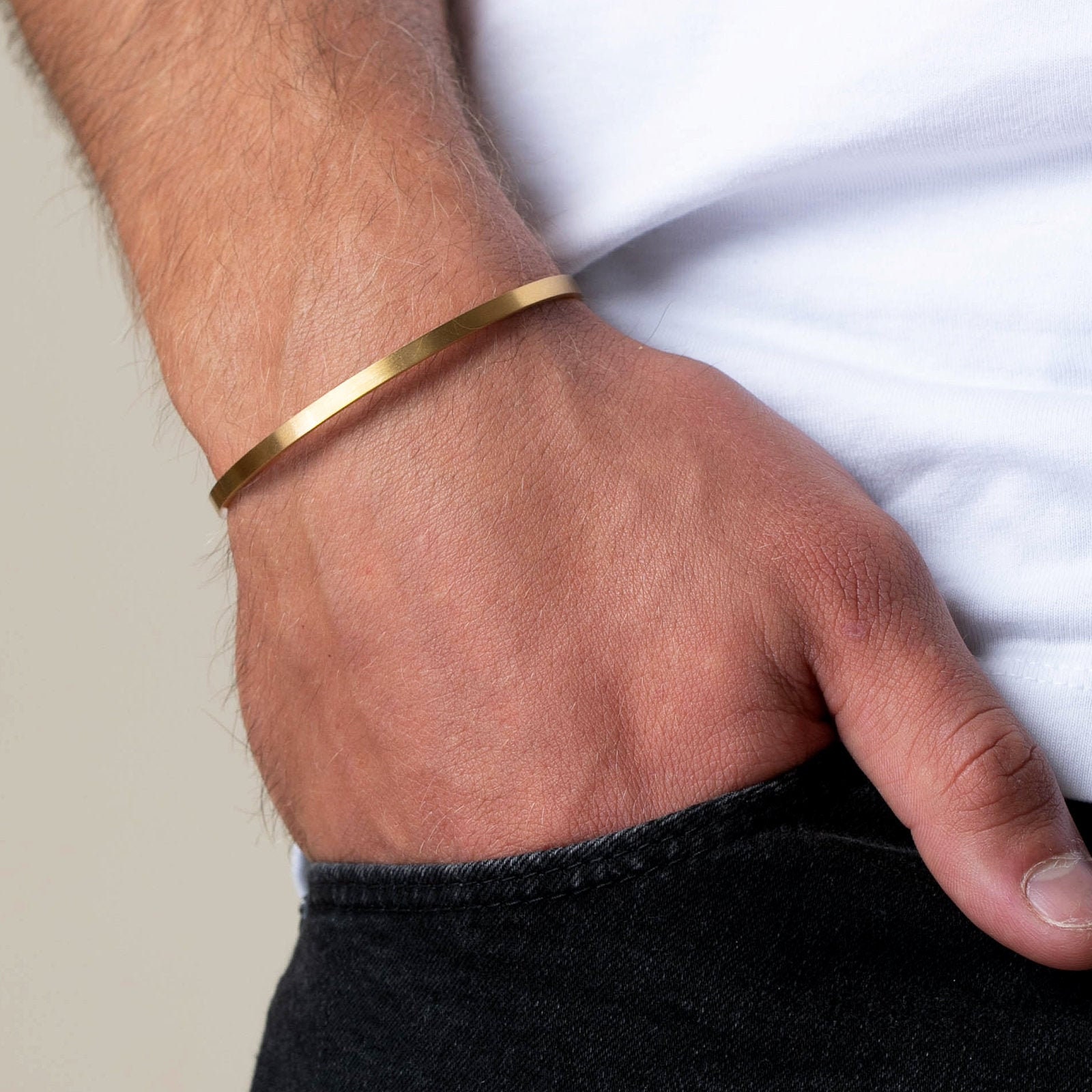 Twistedpendant Men's Hammered Cuff Bracelet