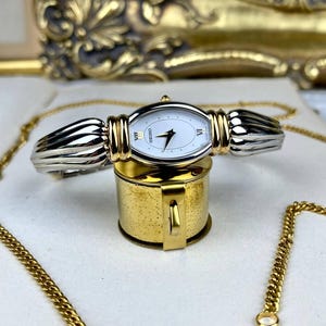 Seiko Classic Bracelet Women Watch