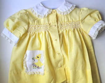 Polly Flinders Baby Dress, Vintage Hand Smocked, Yellow & White, with a Cute Duck Pocket, Button Front, Peter Pan Collar T2