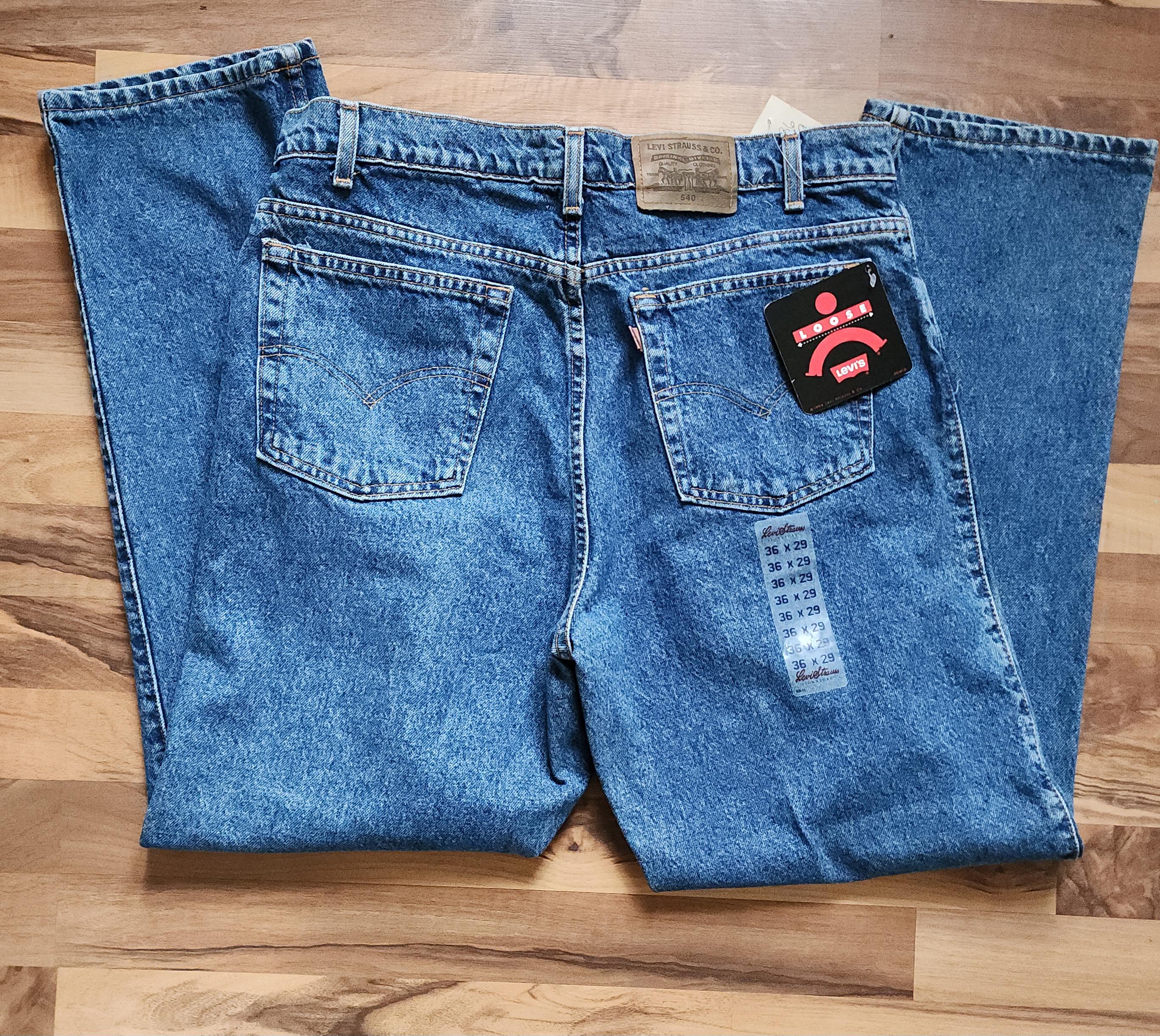 Jeans LEVI'S 540 Taille 50 - Coupe Slim, Couleur Turquoise, Vintage, Occasion Bon état