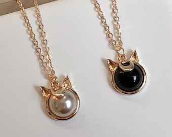 Collier Luna et artemis, Collier Chat, Collier plaque d’or, sailormoon, collier chat cadeau, chat noir, chat blanc