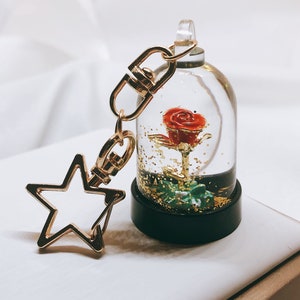 Beauty and The Beast Rose keychain, enchanted rose , cute charm, bag charm keychain , rose charm , red rose, rose keychain, gift for her