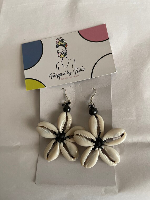 The “Shell” earrings