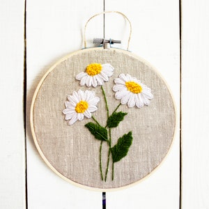 Daisy embroidery hoop art image 5