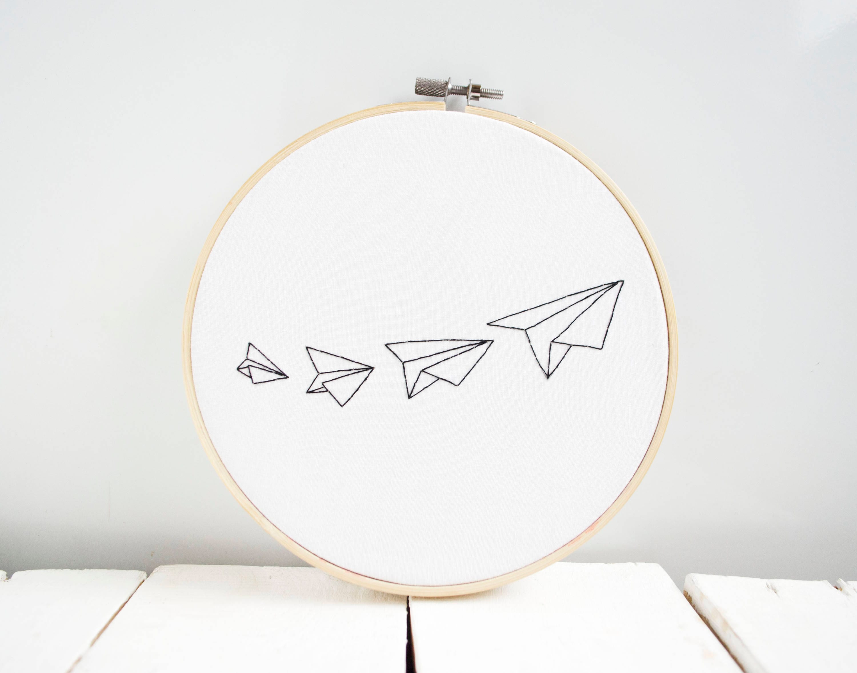 Paper airplane Home decoración bordado art fibra arte artes pared colgante plano principiante bordado mano Apartamento decoración paredes Parejas dormitorio