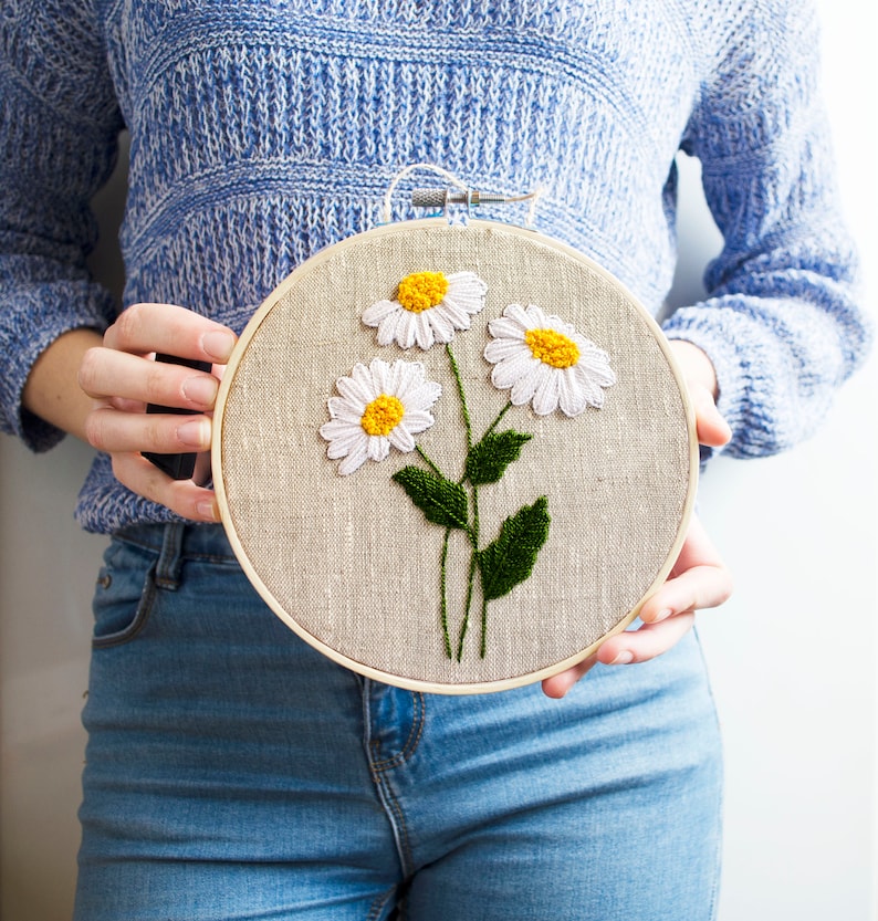 Daisy flowers embroidery hoop art hand embroidered daisy | Etsy