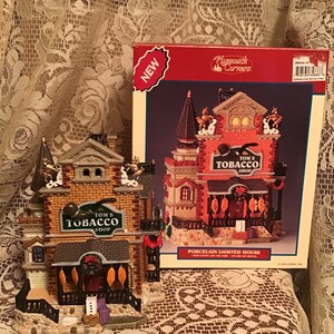 Lemax Tom's Tobacco Shop Plymouth Corners Village MIB