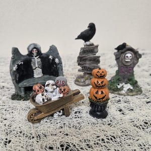Lemax Spooky Town Lot Halloween Village Accessories