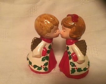 Lefton Christmas Angels Boy & Girl Kissing Figurines Vintage MCM Holiday Decor