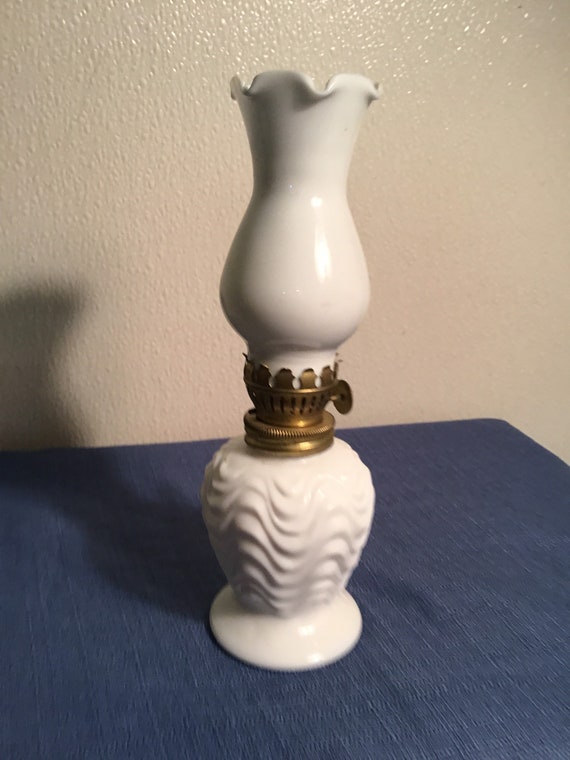 Milk glass on sale oil lamp