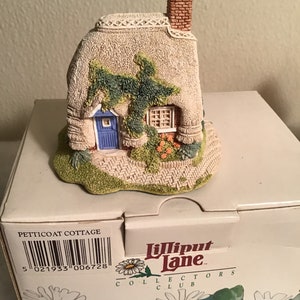 Lilliput Lane Petticoat Cottage Vintage Enesco MIB