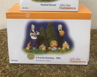 Dept56 A Gravely Haunting Halloween Snow Village Accessory MIB