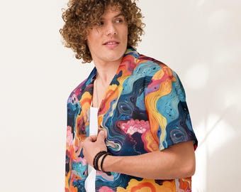 Camisa oversized com botões - Manga curta - Ideal para camadas em raves - Modelagem para festivais - Unissex - Estampa abstrata psicodélica de arco-íris - Material reciclado colorido