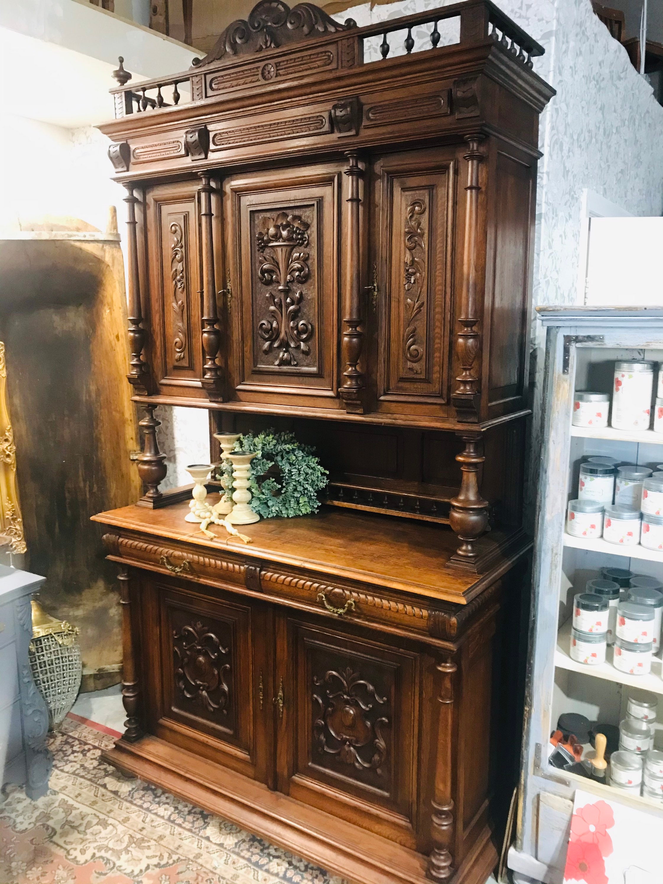 Antiguo Gabinete Bretón Francés de los años 1850 Hutch | Etsy