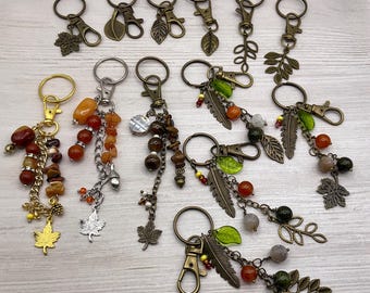 Fall Autumn keychain. Perfect gift for her. Leaf key ring. Autumn leaves purse clip on. Maple leaf charm. Autumn zipper charm.Christmas gift