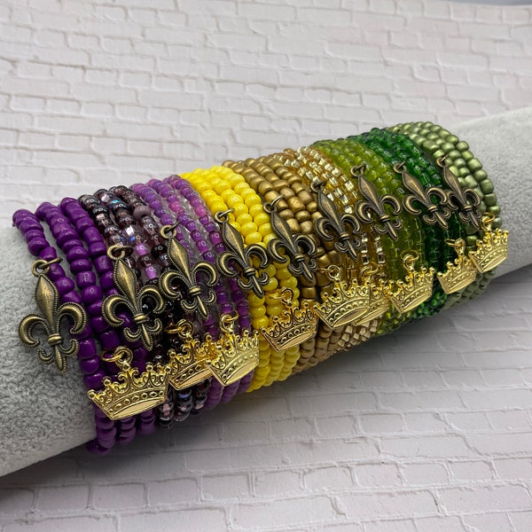 Mardi Gras glass seed bead stretchy bracelets. New Orleans Fleur De Lis & crown charms bracelet. Carnival bracelet. Louisiana charm bracelet