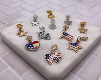 American Flag clip on charm. 250th USA Independence Day. US bag charm. 4th of July purse clip on. Made in USA heart charm. Star zipper charm