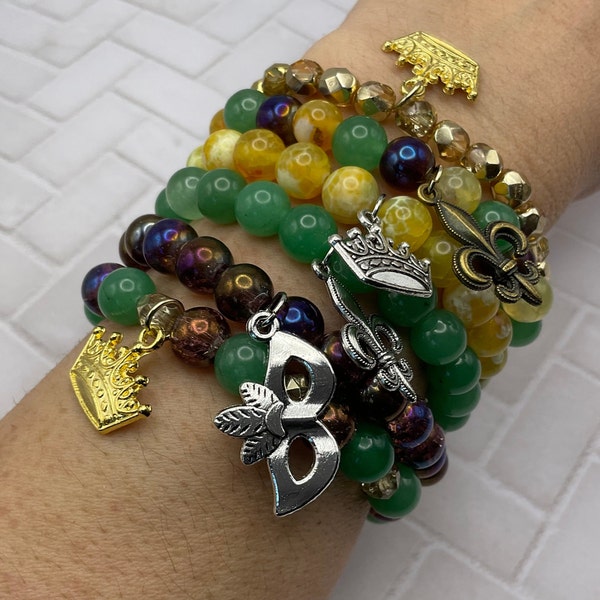 Mardi Gras stretchy beaded bracelet. New Orleans Purple, green, gold, yellow beaded bracelet. Mask, Fleur De Lis, Crown charms. Gift for Mom