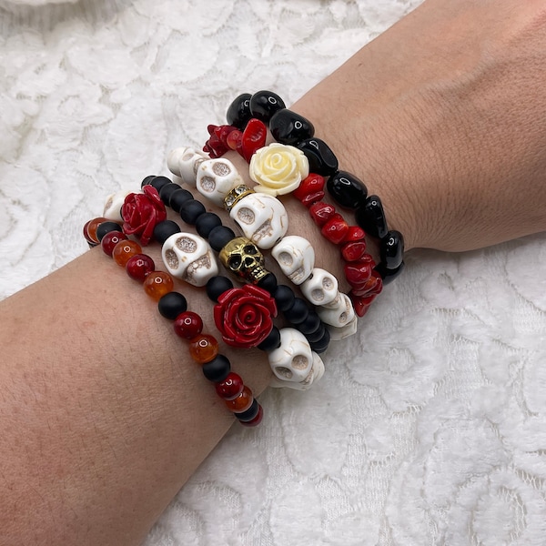 Mardi Gras Gothic skull handmade stretch bracelet. Black/red/white multilayer/stackable bracelet. Skull head anklet. Carnival bracelet