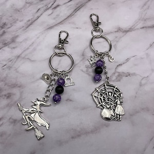 Halloween Witch key chain. Flying witch key holder. Witch hat key ring. Zodiac constellation keyring. Personalizable handmade Christmas gift