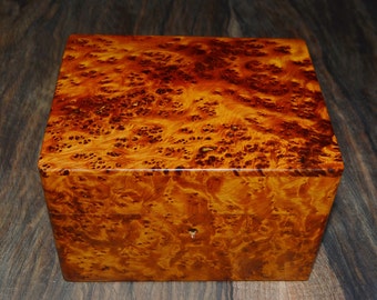 Wooden Jewelry Box Made Of Thuya Burl,Lockable Wooden Chest Box With Two Storage Level,Large Jewelry Organizer Box,Decorative Lock Box