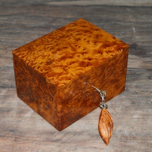 Jewelry Box Wood Burl , Handmade Jewelry Box with lock ,Velvet Lined Wooden Jewelry Box, Handmade Solid Thuya wood Burl jewellry Box