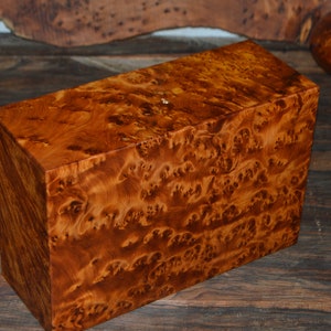Wooden Jewelry Box Made Of Thuya Burl,Lockable Wooden Chest Box With Two Storage Level,Large Jewelry Organizer Box,Decorative Lock Box