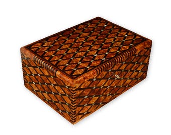 Mother of Pearl Inlaid Jewelry Box: Moroccan Thuya Wood, Lockable Keepsake Chest