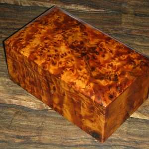 Thuya Box,Handmade Jewelry Box,Antique Wooden Box,Wooden Box,Wooden Treasure Box,Engraved Jewerly Box,Moroccan Wood Box,Unique Jewerly Box