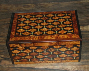 Hand Carved Thuya Wood Jewelry Box: Moroccan Inlaid Mother-of-Pearl
