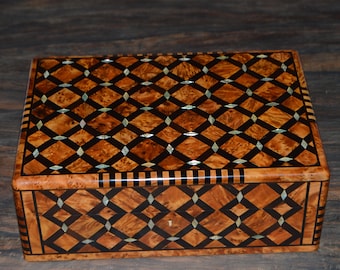 Thuya Wood Jewellery Box Inlaid With Mother Of Pearl Hand-made in Morocco
