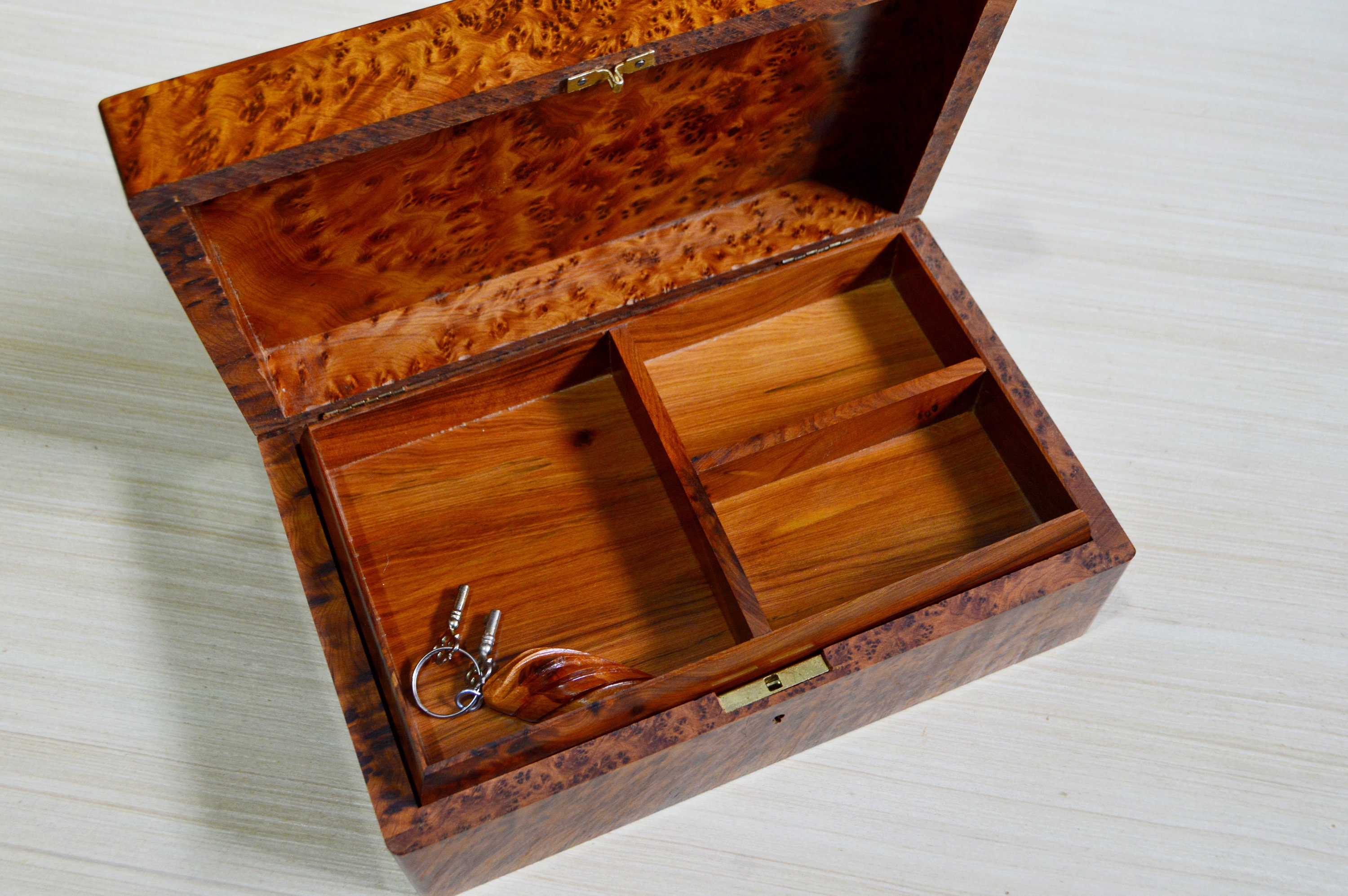 New高級モロッコ製タウヤウッドジュエリーボックス 最新 ウッド