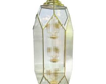 Gran lámpara de araña de estilo Art Déco, nueva, de latón y cristal estriado, de stock antiguo.