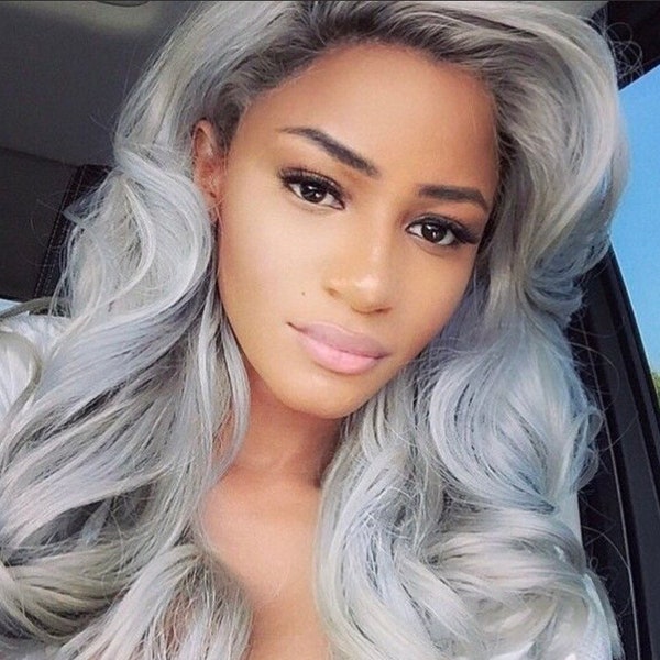 22” Grey ombré Body Wavy lace front glueless wig *NEW*