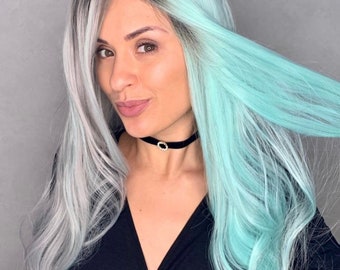 24” Green  & Gray  2 Tone split dye lace front wig . Arrives New