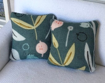 Lot De 8 Coussins Miniatures 1/12 Pour Maison De Poupée – Oreillers En Tissu, Décoration Chambre – Cadeau Enfant