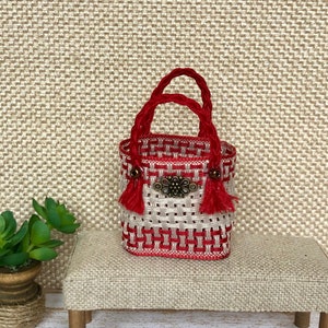1:12 Scale Dollhouse Beach Bag, Miniature Tote Bag, Shopping Bag, Beach Accessories, Miniature Handbag, Miniature Purse, Shoulder Bag