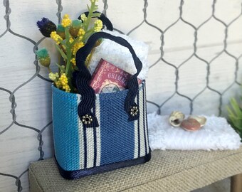 dollhouse beach accessories