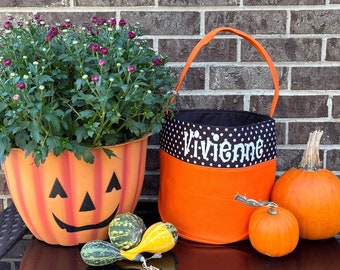 Trick or Treat Bag, Personalized Halloween Bag, Kids Halloween Bag, Monogram Halloween Bucket, Halloween Candy Bag, Halloween Bucket for Kid