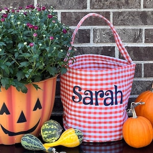 Trick or Treat Bag, Personalized Halloween Bag, Kids Halloween BAG, Gingham Halloween Tote, Halloween Basket, Trick or Treat Bag, Candy Tote