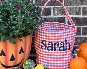 Trick or Treat Bag, Personalized Halloween Bag, Kids Halloween BAG, Gingham Halloween Tote, Halloween Basket, Trick or Treat Bag, Candy Tote