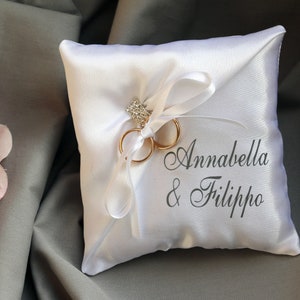Almohada portadora de anillo de boda personalizada en satén blanco, almohada portadora de anillo de nombre, almohada de anillo elegante, almohada de anillo de nombre personalizado imagen 7