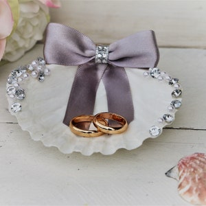 Seashell Ring Holder: Beach Wedding Ring Bearer Pillow