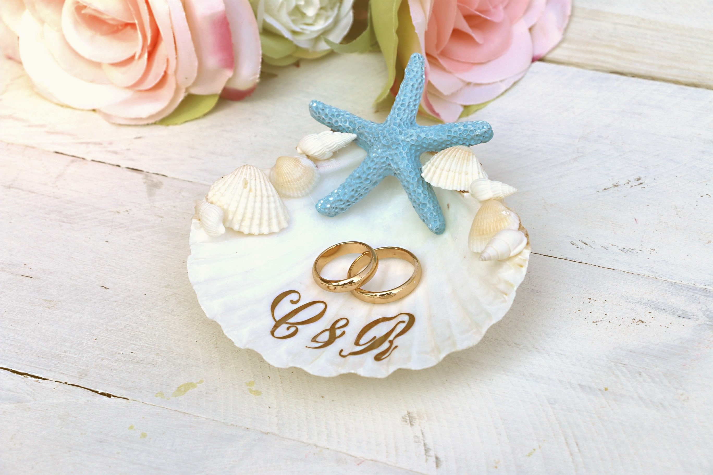 Beach wedding cheap ring holder