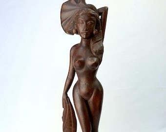 Primitive Skulptur 1940's, antike Sammlung, balinesische Schönheit, made in Bali, seltenes Objekt, Tischdekoration von Theater Art Gallery